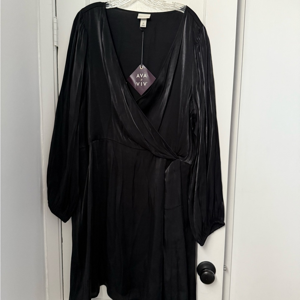 MAKE OFFER 💥HP 💥 Ava & Viv  Black Long Sleeve Midi Dress plus size favorite gift - Picture 4 of 9